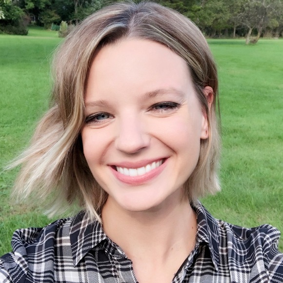 Meet your Posher, Kelly - Picture 1 of 1